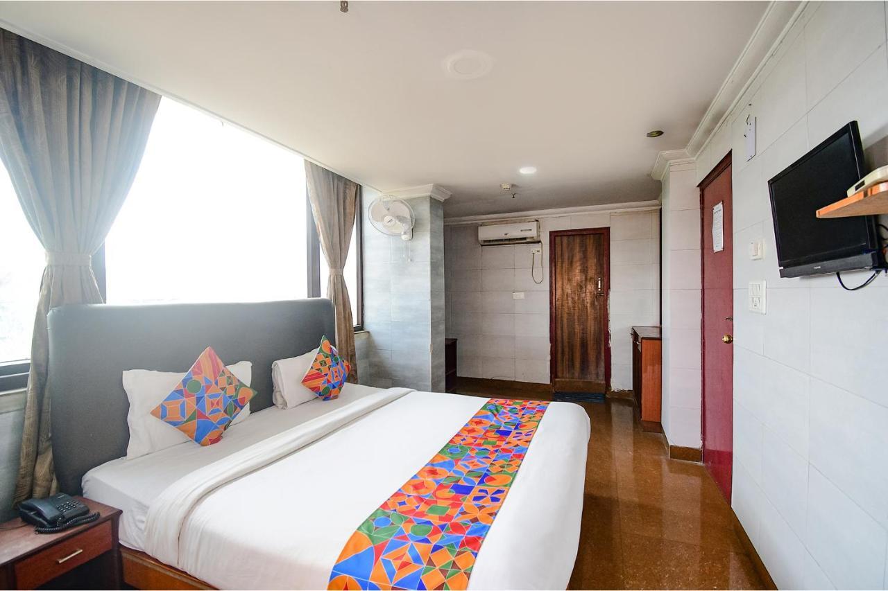 Fabhotel Raj Darbar Kolkata Exterior photo