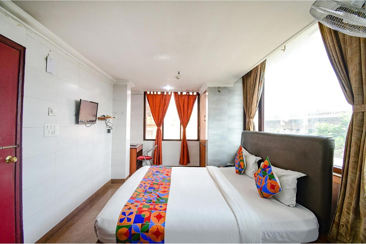 Fabhotel Raj Darbar Kolkata Exterior photo