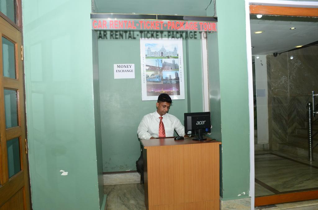Fabhotel Raj Darbar Kolkata Exterior photo