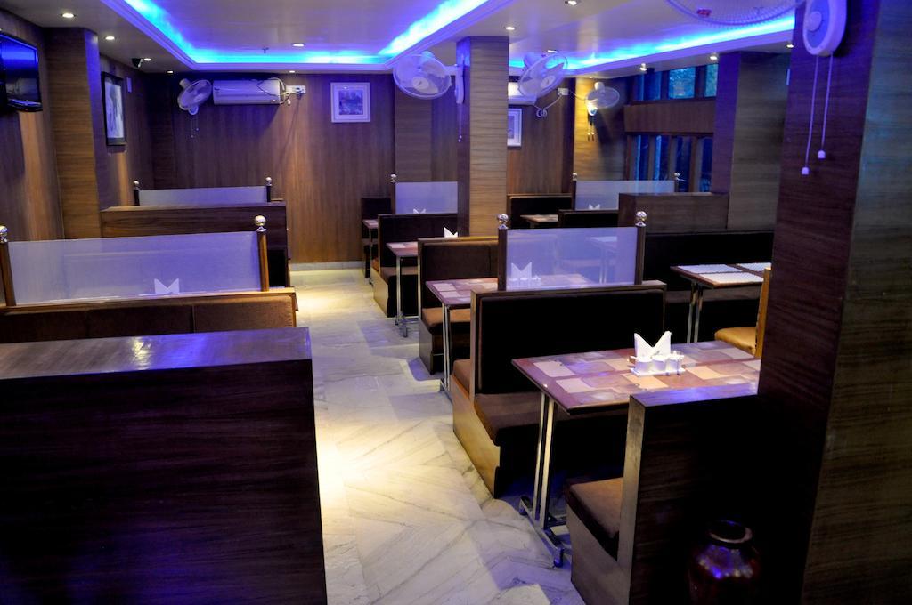 Fabhotel Raj Darbar Kolkata Exterior photo